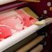 Stoff in Druckpresse