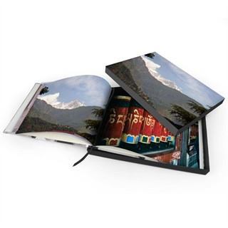 Fotobuch Box Nepal geoeffnet