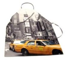 Eine Foto Schürze bedruckt mit einem Foto von NY mit gelbem Taxi