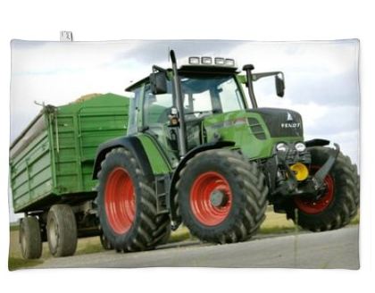Eine Fotodecke bedruckt mit einem grünen Traktor