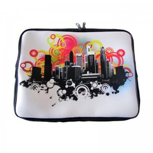 Eine Laptop Tasche bedruckt mit einem Design von New York