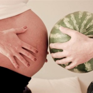 Foto von Bauch und Melone