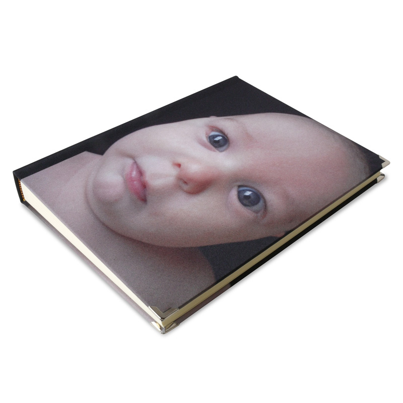 Babyfoto auf Cover von persönlichen Album