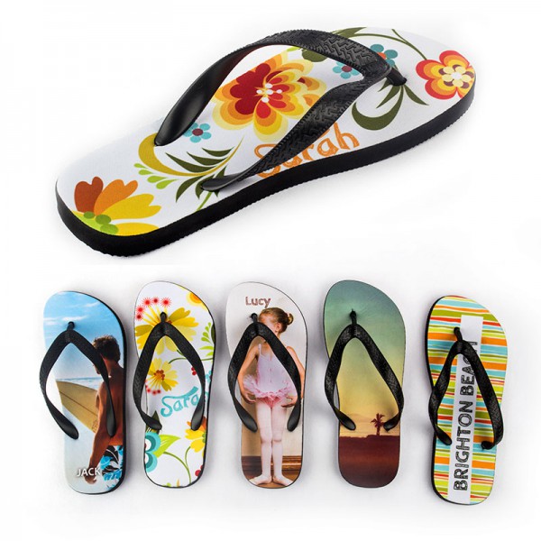 verschiedene bedruckte Flip Flops mit eigenen Fogtos und Designs