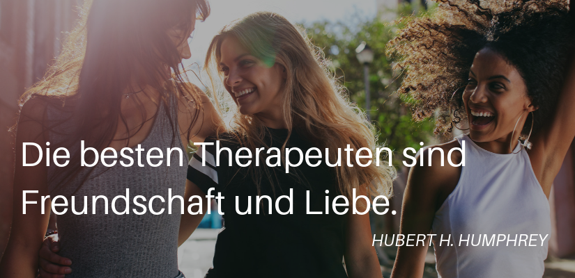 lachende frauen liebes zitate zum thema freundschaft